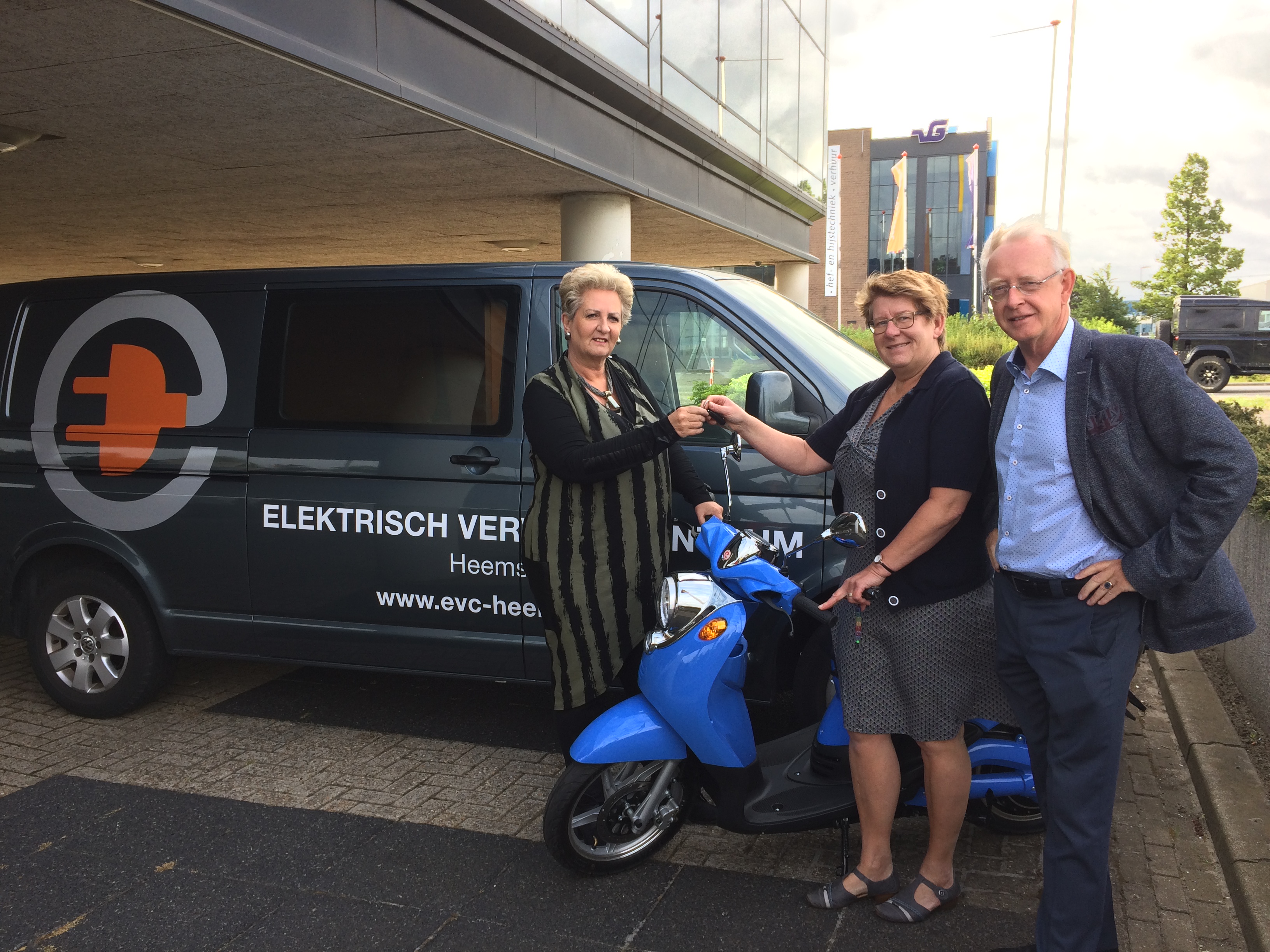 Elektrische scooter-estafette GreenBiz gestart