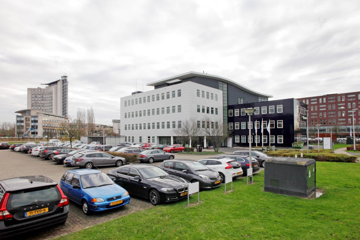 NSI heeft een kantoorgebouw op de Gelderse Poort in Arnhem-Zuid verkocht aan een particuliere belegger