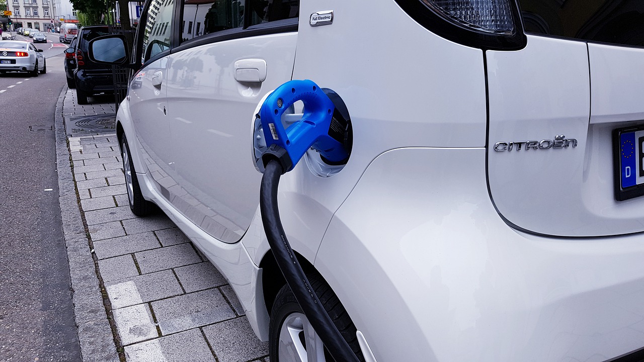 EVBox en Smappee ondertekenen overeenkomst voor het slim opladen van elektrische auto’s