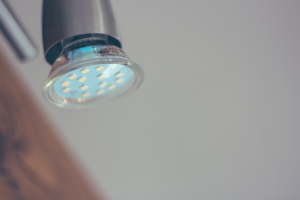 Waarom moet jouw kantoor verlicht worden met led verlichting?