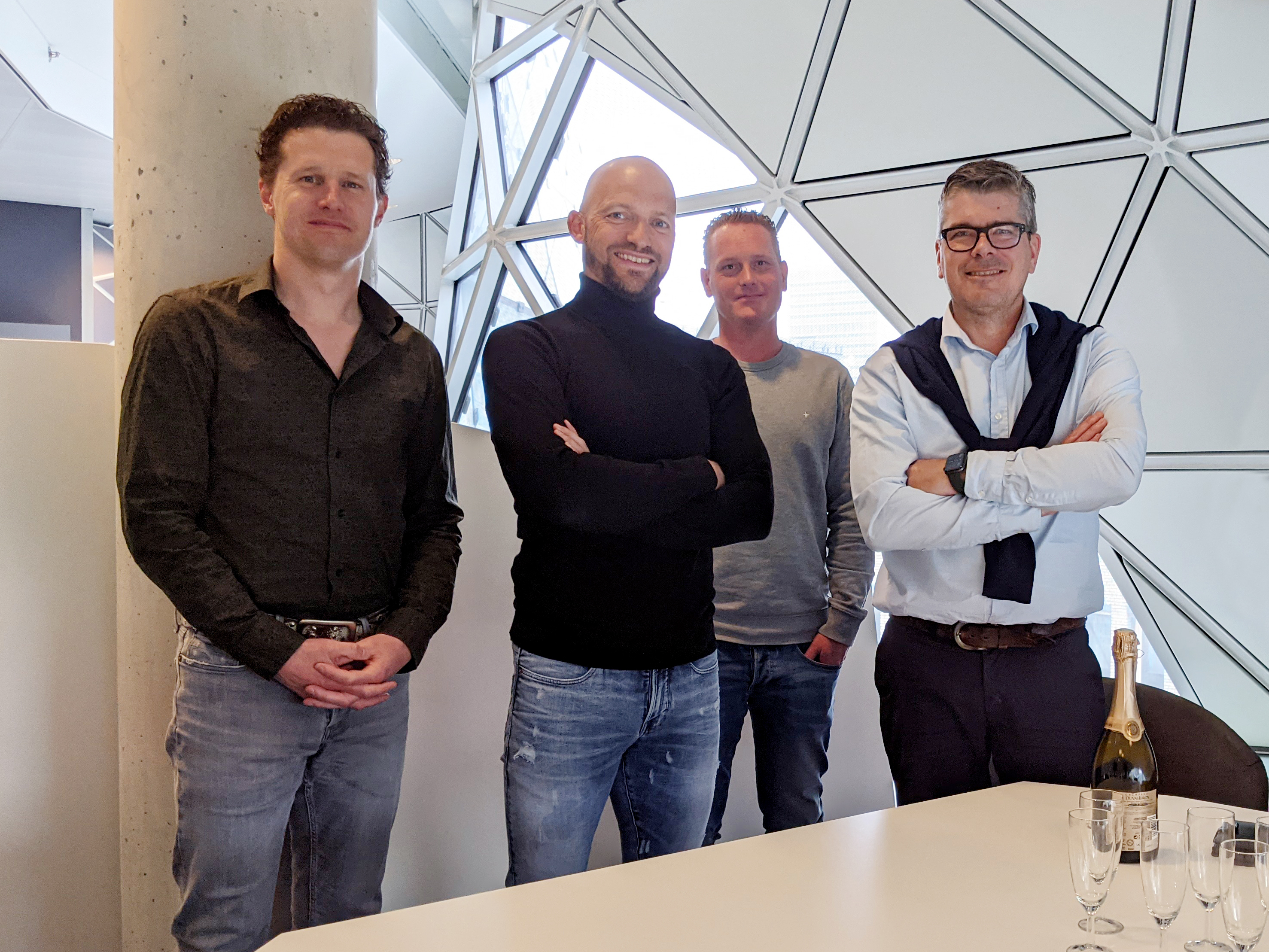 PauwR en Flashpoint uit Tilburg kiezen voor Happy Horizon groep